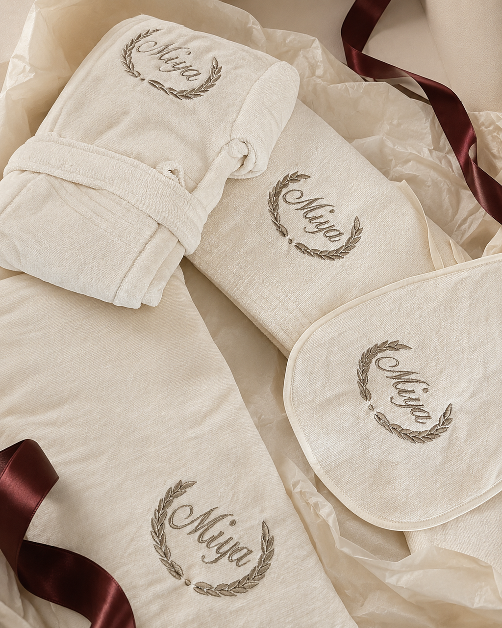 Coffret brodé de naissance personnalisé