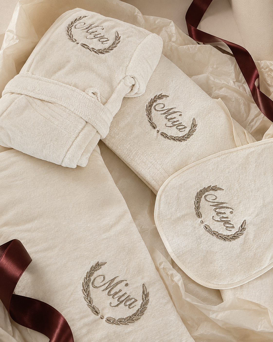 Coffret brodé de naissance personnalisé