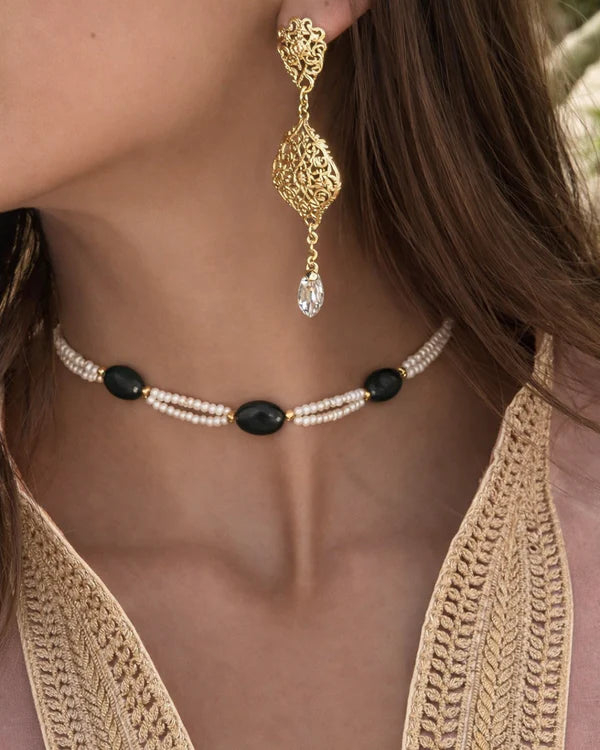 Chocker Layal